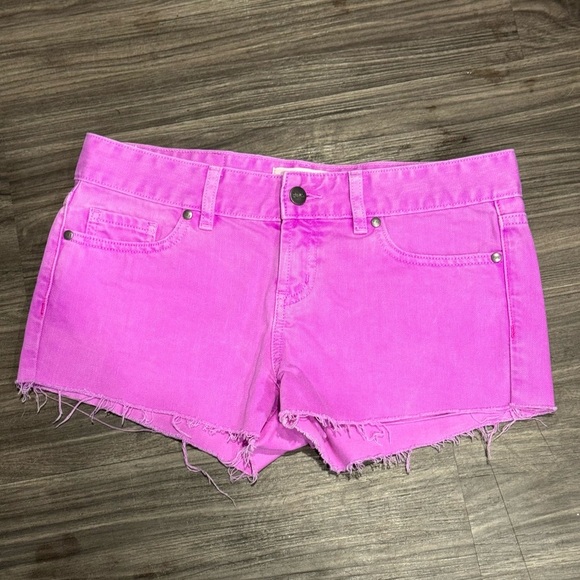 PINK Victoria’s Secret Neon Purple Denim Shorts Size 2 Y2K Cut Off Distressed - Picture 1 of 4
